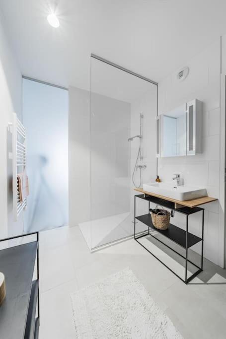City Sky Studio Mit Balkon Wina Bagian luar foto